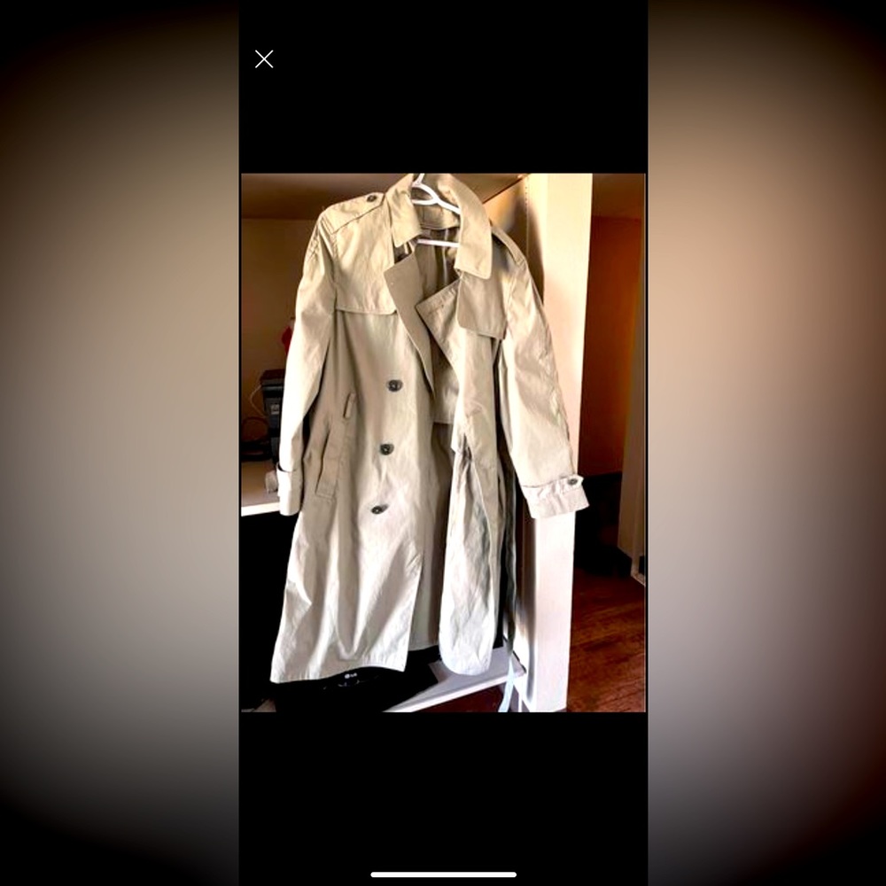 Men’s large tan coat